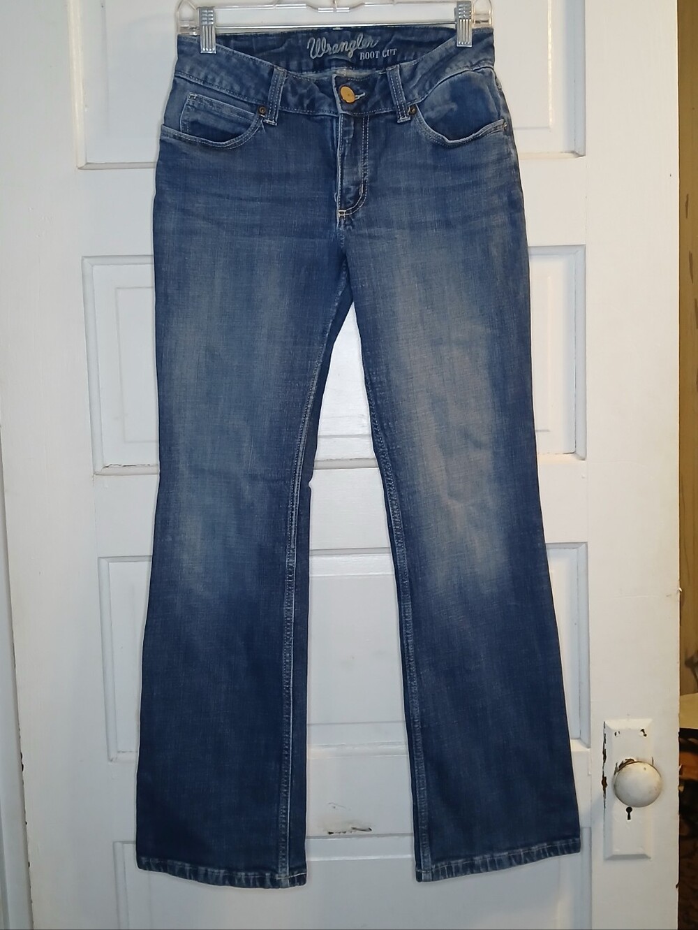 Wrangler Boot Cut Jeans Womens Size 7x32 Blue Medium Wash Stretch Denim 28x30.5